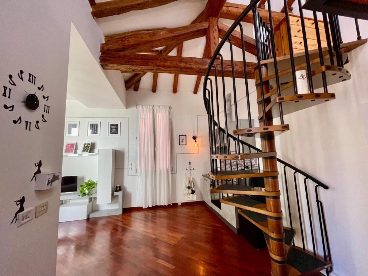 Apartment La Chiave Di Violino Appartamentino Musicale Bologna